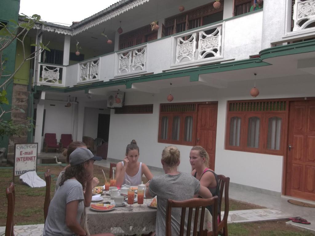 Srilanka Ayurveda Hotel Hikkaduwa Εξωτερικό φωτογραφία